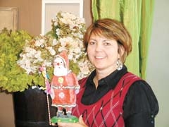 Laura Sanders, owner of Surceé in Owasso, welcomes you to her exciting annual Holiday Open House.